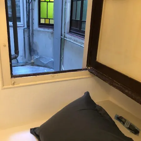 巴塞罗那迪普塔西奥酒店 招待所 2*