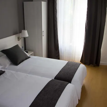 Hostalin Diputacion Pensionat 2*