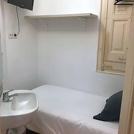 Hostalin Diputacion 2* Barcelona