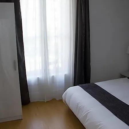 Guest house Hostalin Diputacion Barcelona