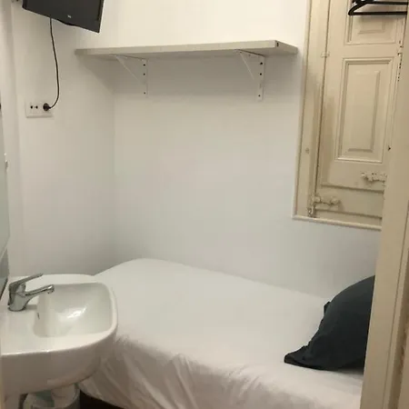 ゲストハウス Hostalin Diputacion バルセロナ