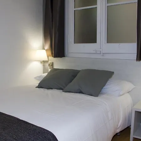 Hostalin Diputación Pensión Barcelona