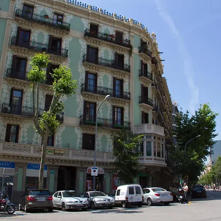 بيت ضيافة هوستالين ديبوتاسيون